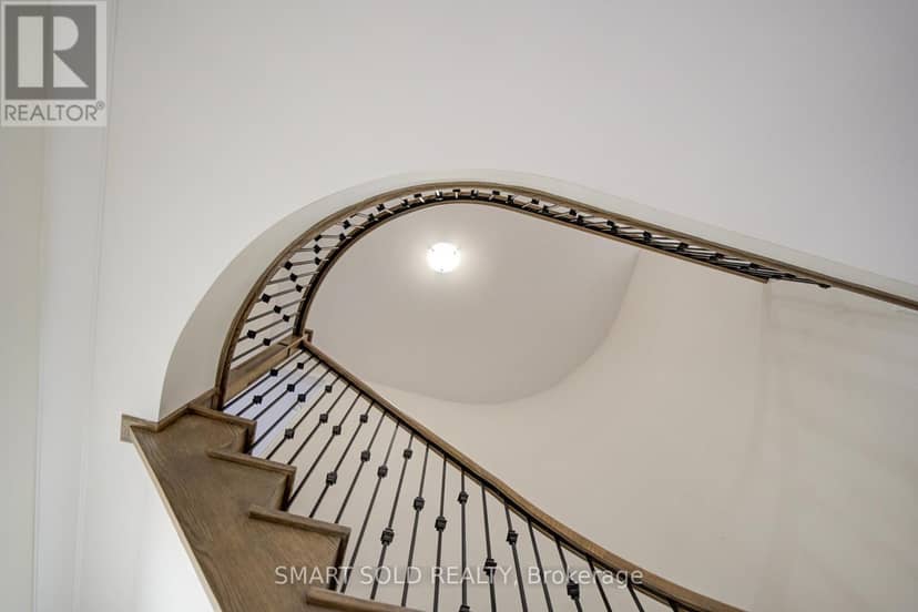 2 Menotti Drive — photo 10 of 40