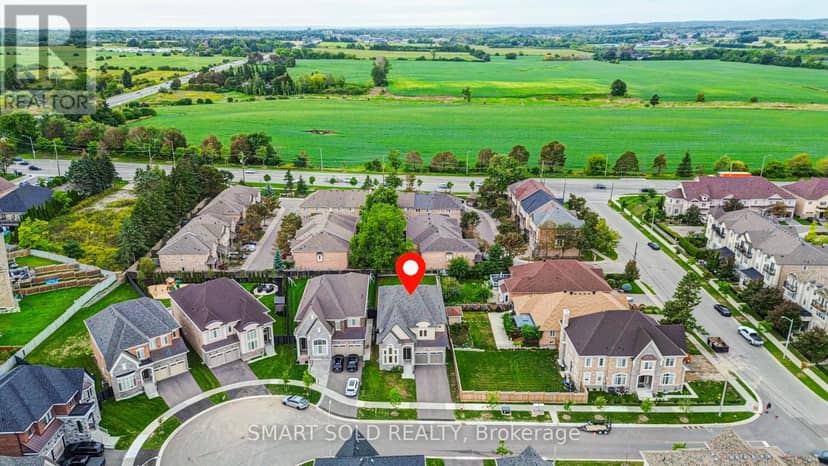 2 Menotti Drive, Richmond Hill, photo 2