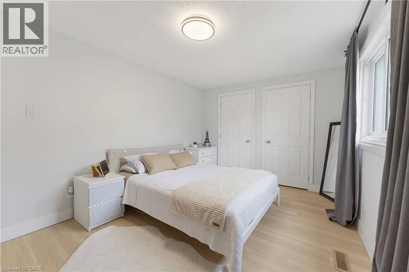 138 BLACKHORNE Drive Unit# 4 — photo 17 of 39