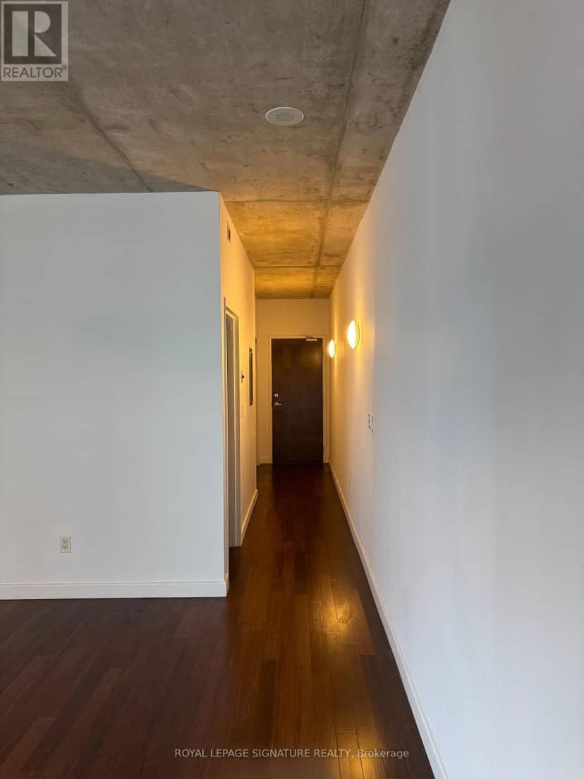 1004 - 179 George Street — photo 2 of 9