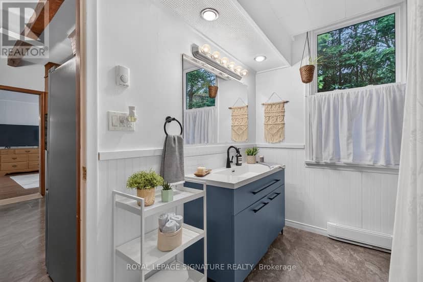 214 Edward Street — photo 14 of 36