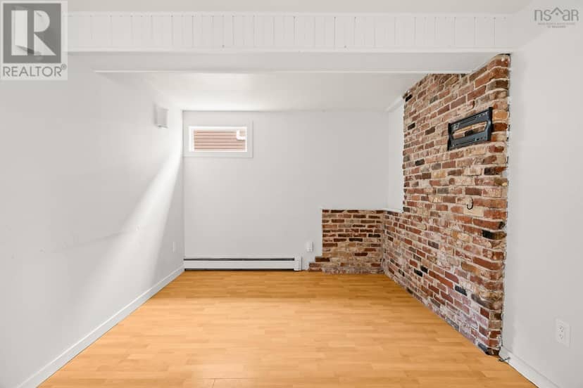 12 Frederick Avenue — photo 8 of 26