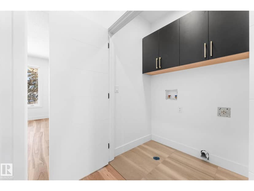 11021 132 ST NW — photo 18 of 19