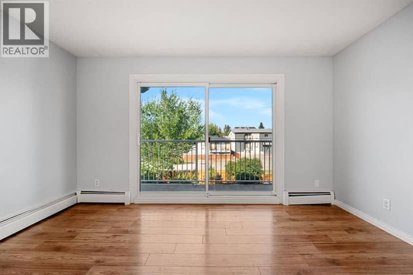 5, 4328 75 Street NW, Calgary, photo 4