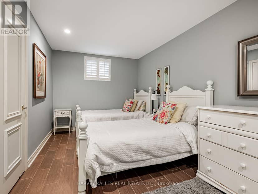 55 Viewmount Avenue — photo 37 of 40