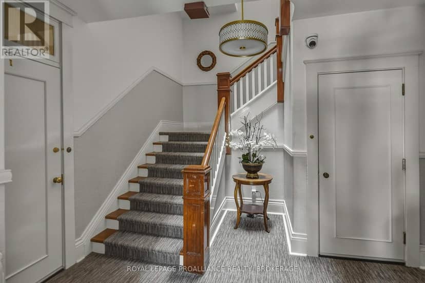 5 - 244 Barrie Street — photo 35 of 39
