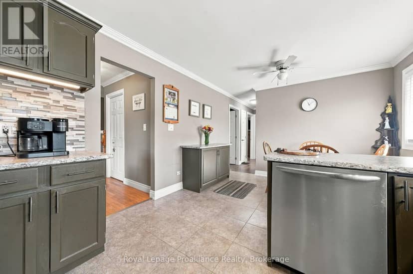 99 Westwind Crescent — photo 16 of 40