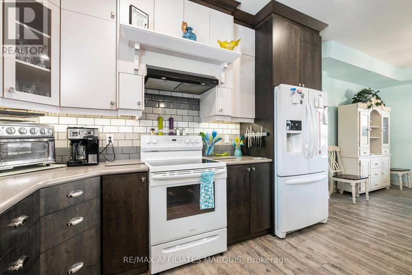 100 Summers Road — photo 15 of 40
