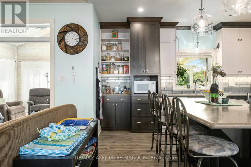 100 Summers Road — photo 21 of 40