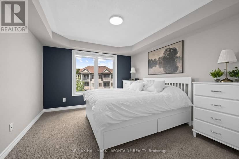 7 - 585 Stonefield Private — photo 16 of 30