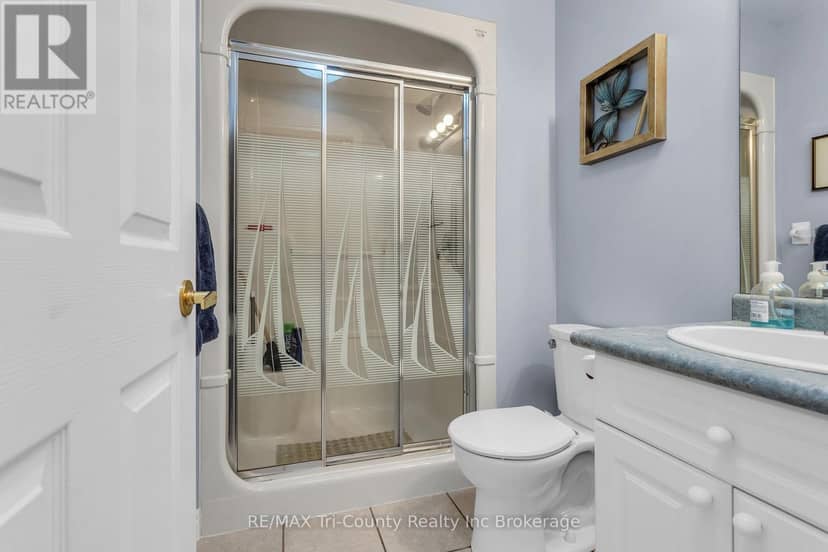 210 Baldwin Street — photo 16 of 27