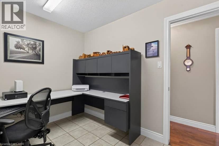 409 MOHAWK Road W — photo 21 of 40