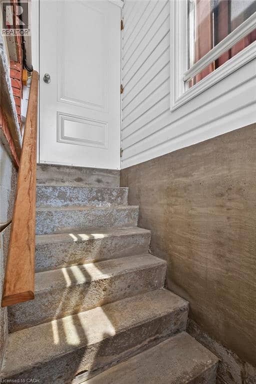 409 MOHAWK Road W — photo 35 of 40