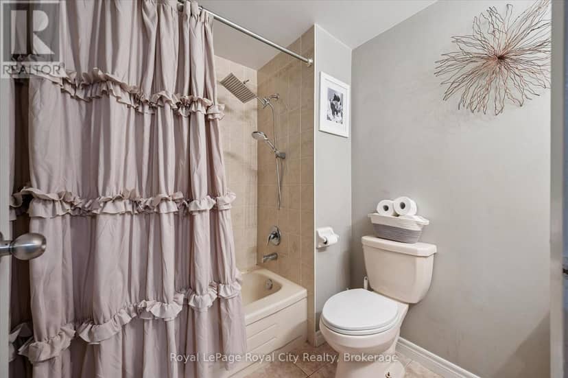 18 - 80 Burns Drive — photo 29 of 37
