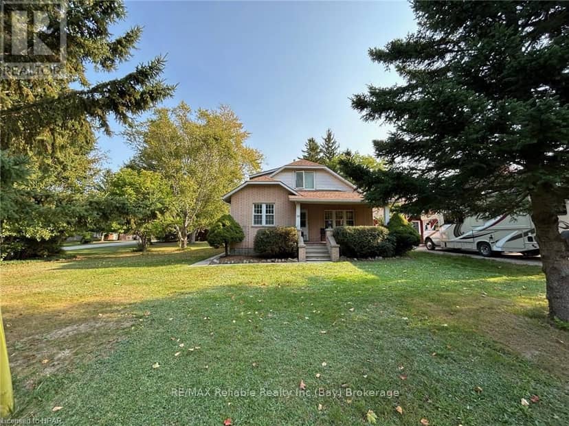 26 Main Street S, Bluewater