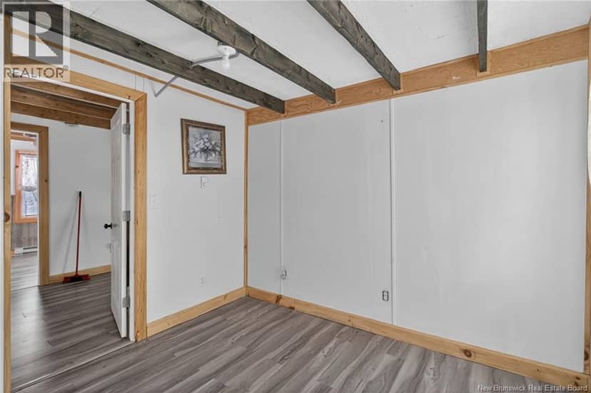255 Niagara Road — photo 19 of 40