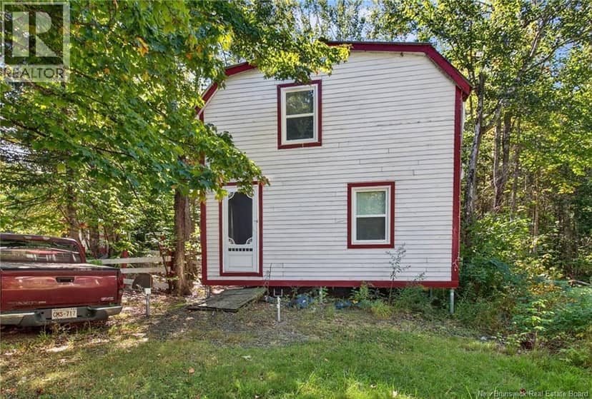 255 Niagara Road — photo 1 of 40