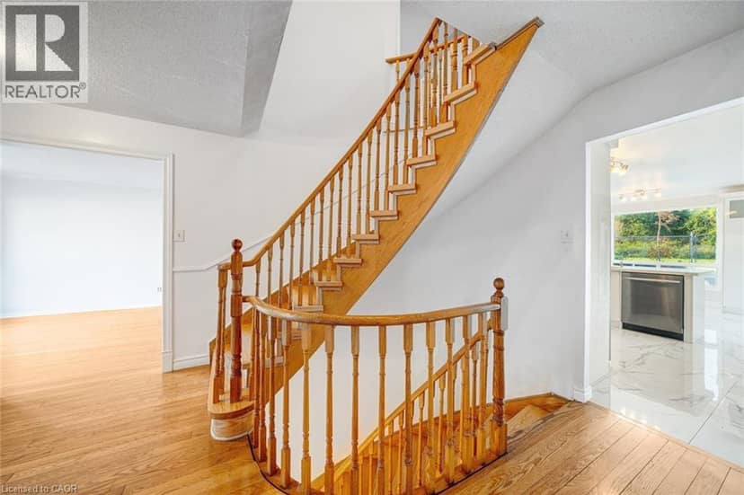 2081 LYNN HEIGHTS Drive — photo 20 of 40