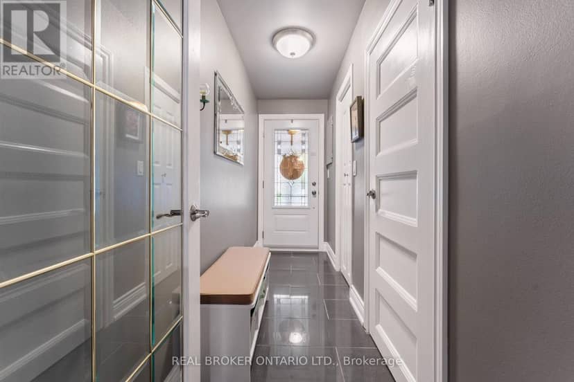 3 - 36 Albert Street, Markham, photo 3