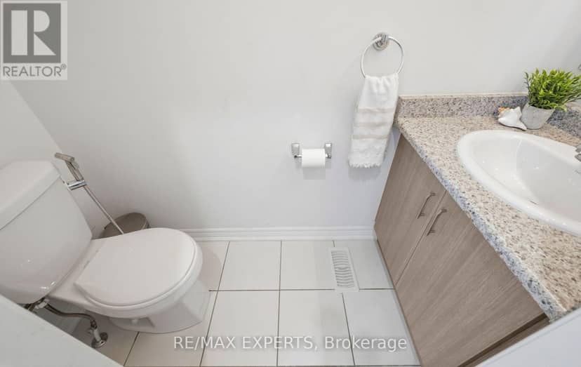 939 Green Street — photo 22 of 40