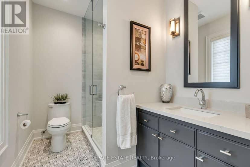 412 Saville Crescent — photo 27 of 40