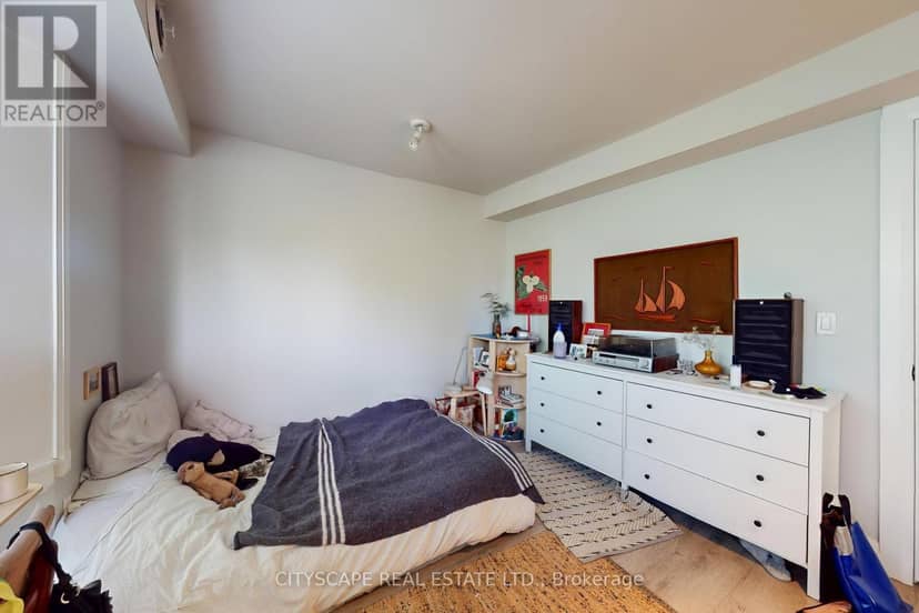 467 Keele Street — photo 10 of 37