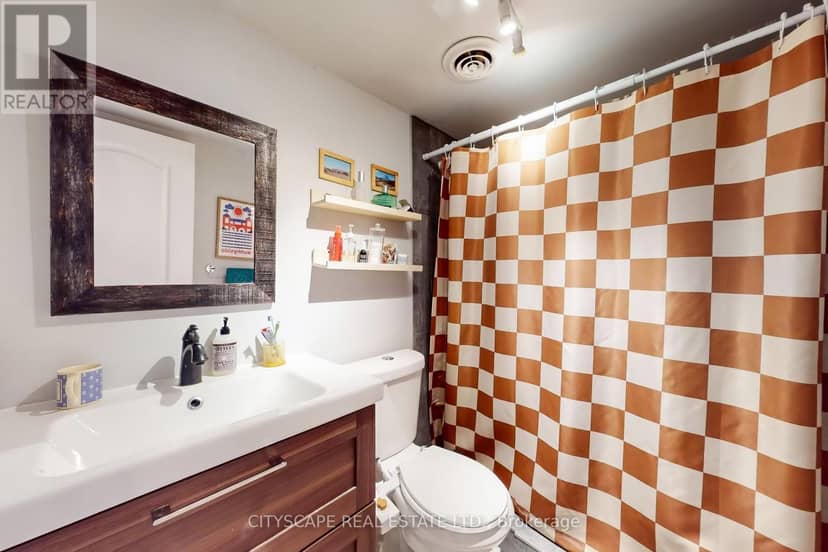 467 Keele Street — photo 15 of 37