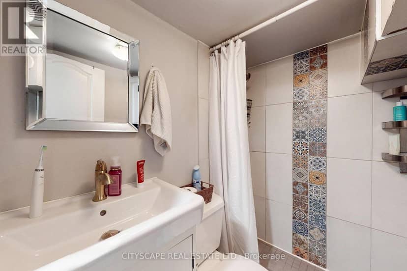 467 Keele Street — photo 31 of 37