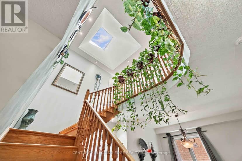 156 Landsdown Crescent — photo 33 of 40
