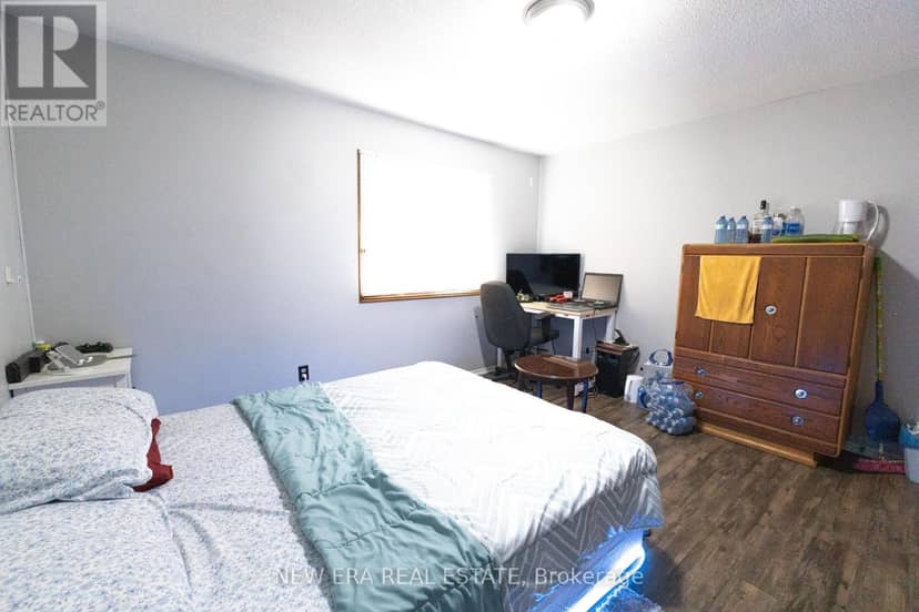 58 Amherst Drive — photo 19 of 25
