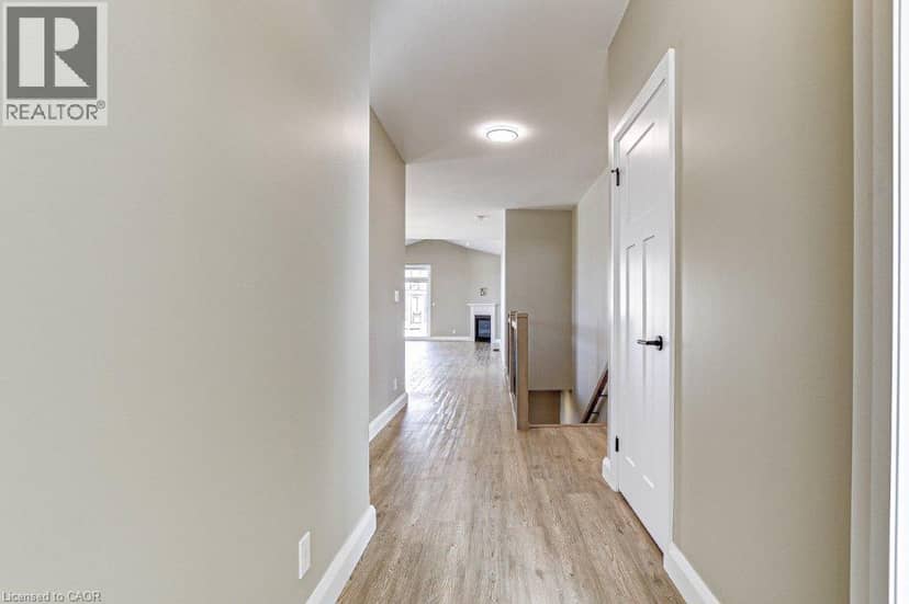383 ARGYLE Avenue — photo 5 of 26