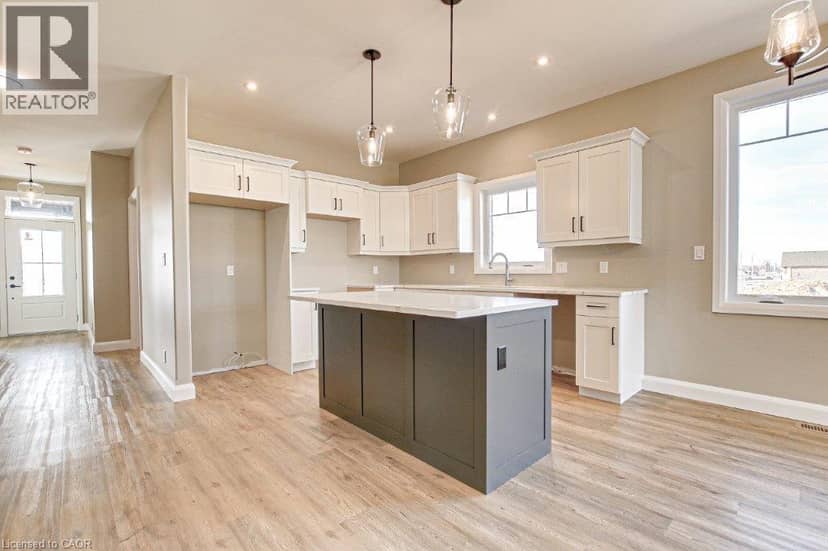 383 ARGYLE Avenue — photo 16 of 26