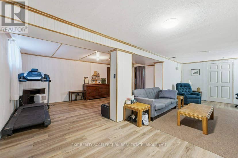 210 Union Street — photo 24 of 36