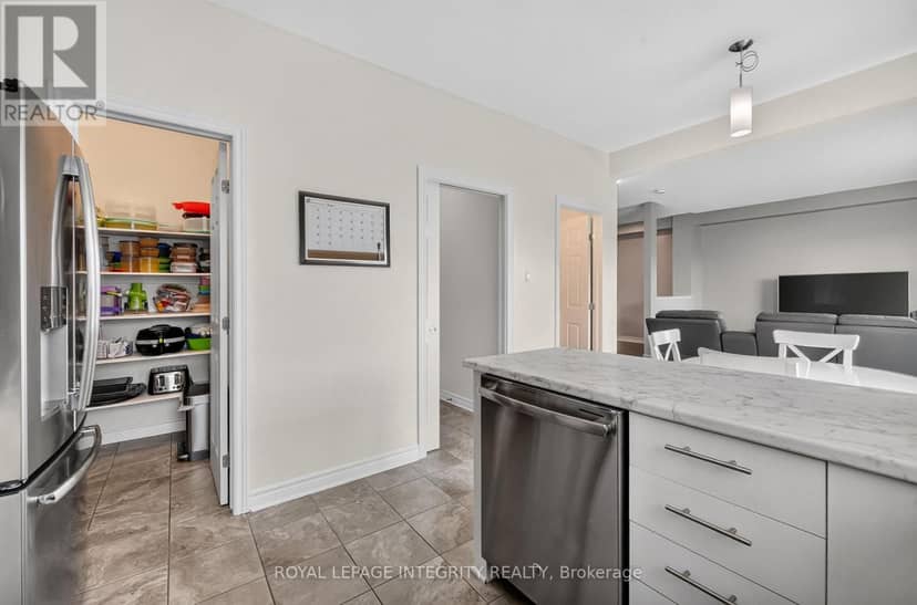 129 Dorina Sarazin Crescent — photo 20 of 40