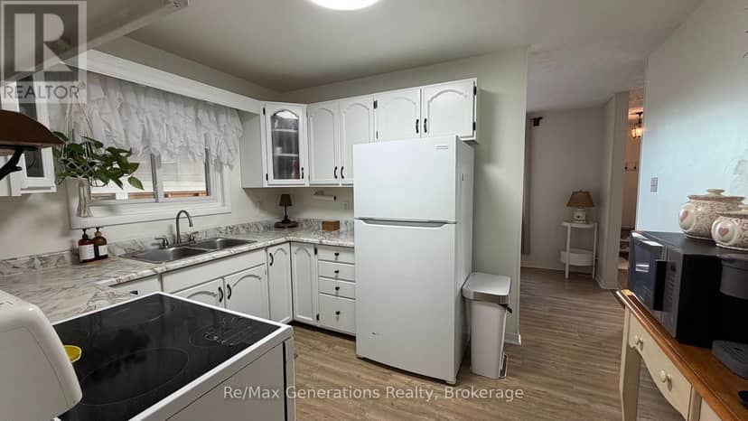 2 Cavanaugh Crescent S, Terrace Bay, photo 4