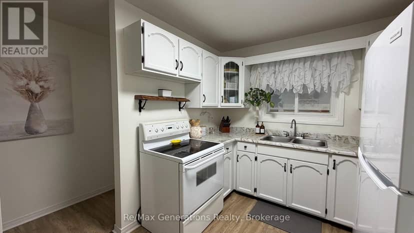 2 Cavanaugh Crescent S, Terrace Bay, photo 5