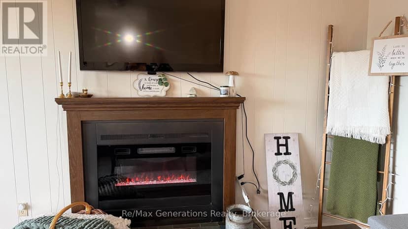 2 Cavanaugh Crescent S — photo 9 of 33
