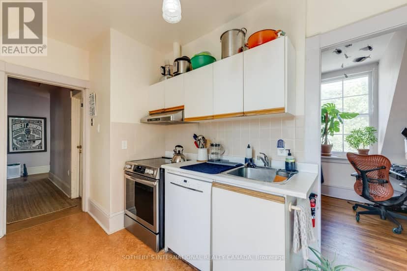 21 Rose Avenue — photo 39 of 40