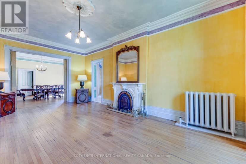 21 Rose Avenue — photo 6 of 40
