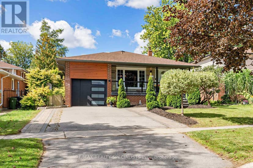 16 Langevin Crescent, Toronto, photo 3