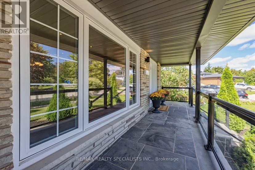 16 Langevin Crescent, Toronto, photo 5