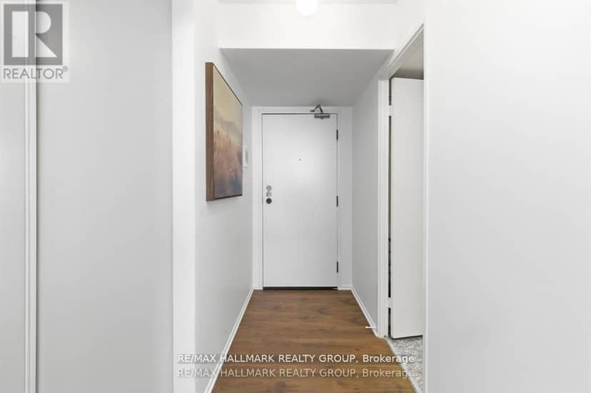 2003 - 71 Somerset Street W, Ottawa, photo 6
