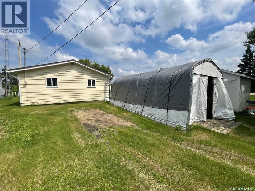 441 1st AVENUE SE, Sturgis, photo 2