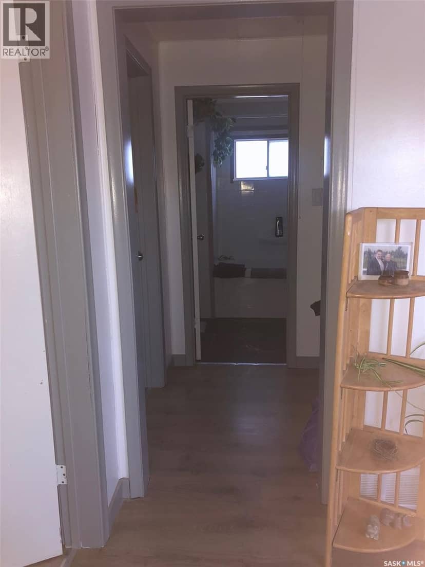 441 1st AVENUE SE — photo 14 of 40