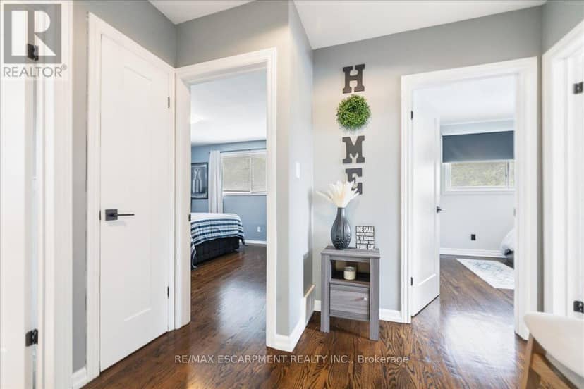 755 Parker Crescent — photo 21 of 40