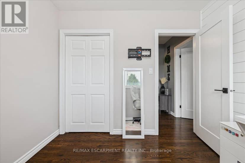 755 Parker Crescent — photo 25 of 40