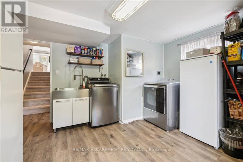 755 Parker Crescent — photo 36 of 40