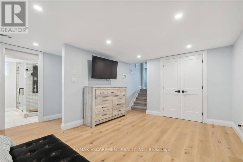 755 Parker Crescent — photo 38 of 40