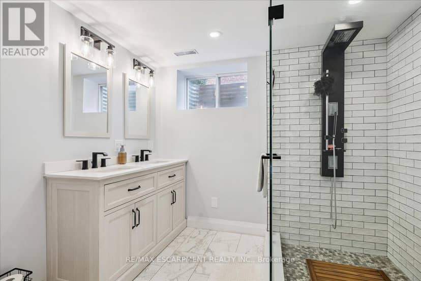 755 Parker Crescent — photo 39 of 40