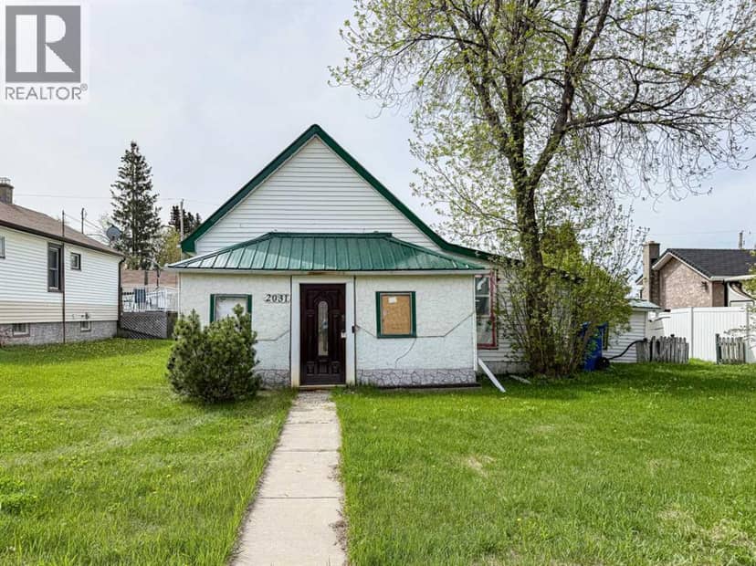 2031 18 Avenue, Bowden